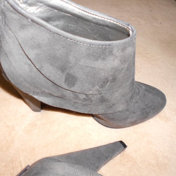 Missimo Gray Booties! - Picture 6 of 7